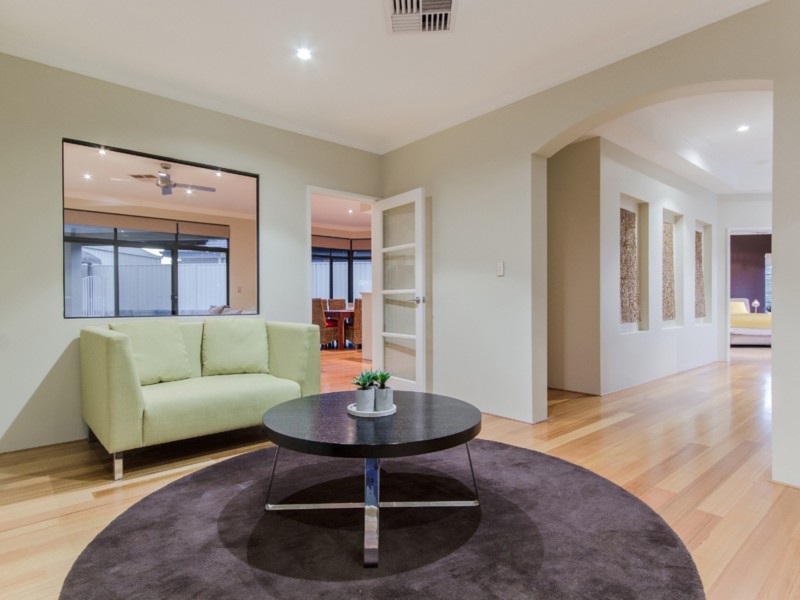 12 Burnsville Dve, Secret Harbour WA 6173