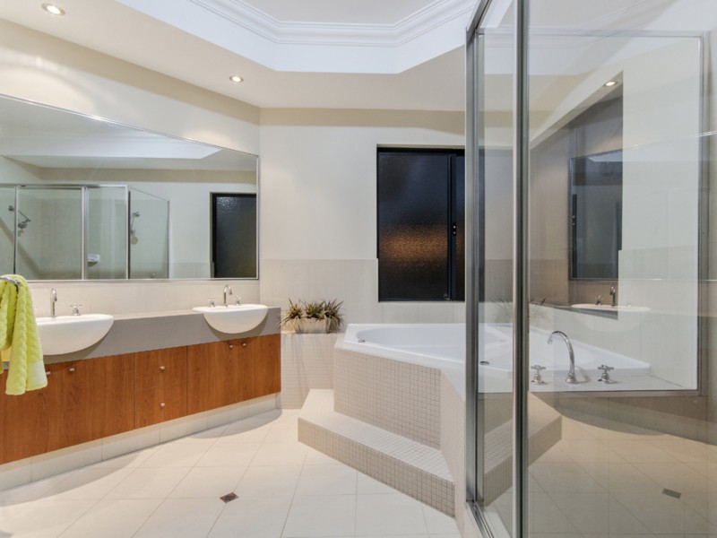 12 Burnsville Dve, Secret Harbour WA 6173