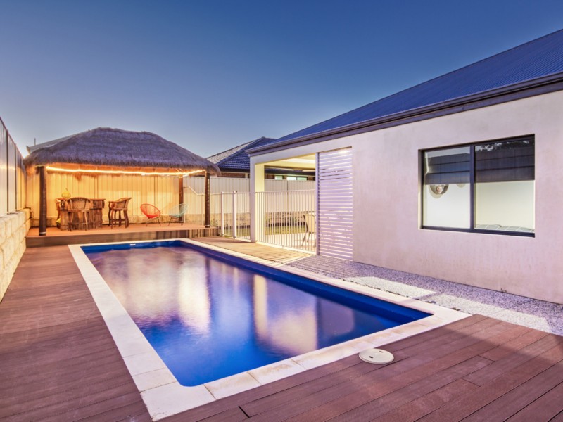 12 Burnsville Dve, Secret Harbour WA 6173