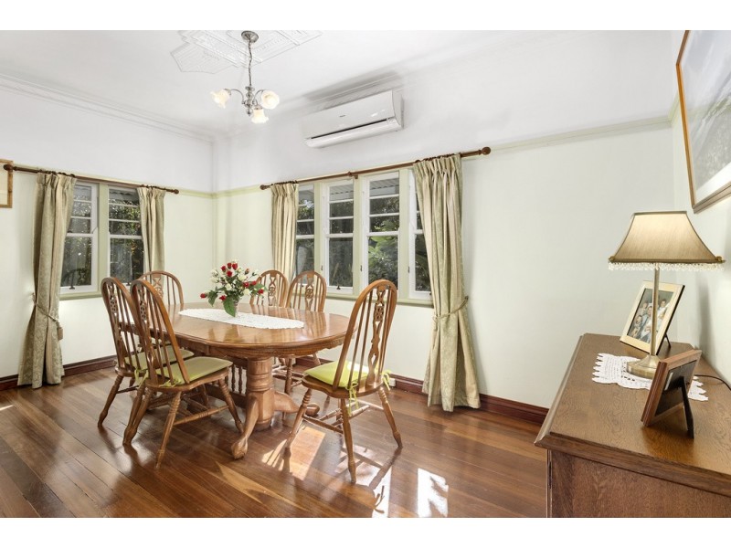 23 Anzac Ave, Newtown QLD 4350