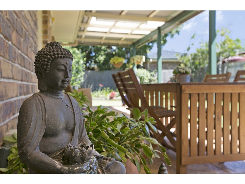 6 Miles Crescent, Manly West QLD 4179