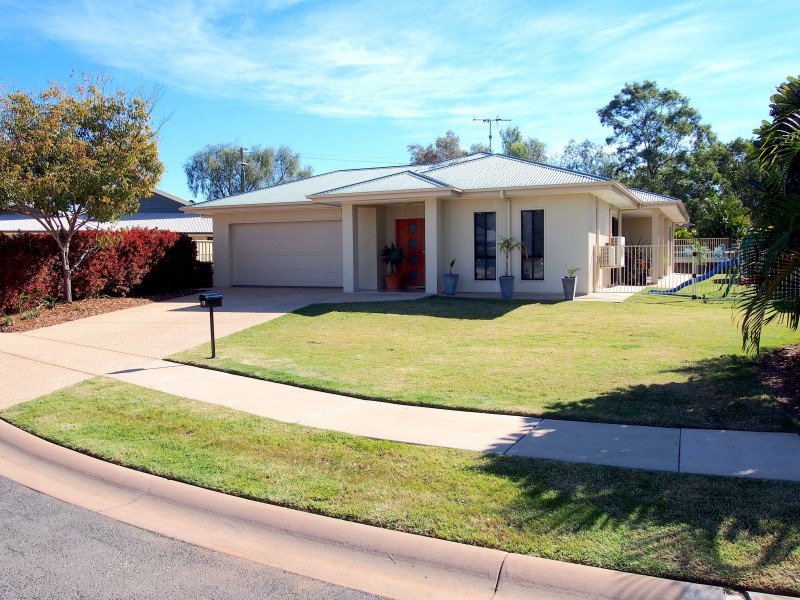 10 Paperbark Place, Emerald QLD 4720