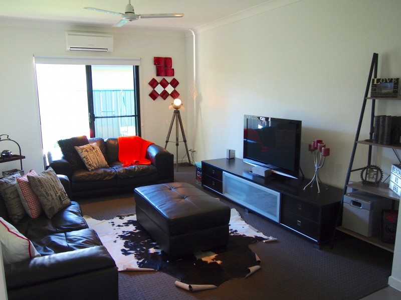 10 Paperbark Place, Emerald QLD 4720