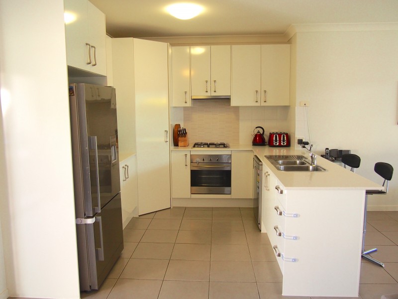 10 Paperbark Place, Emerald QLD 4720