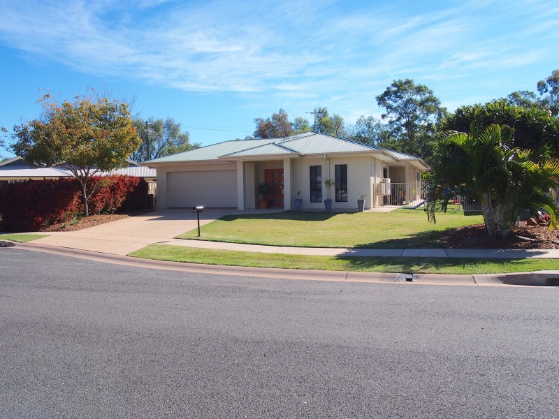 10 Paperbark Place, Emerald QLD 4720