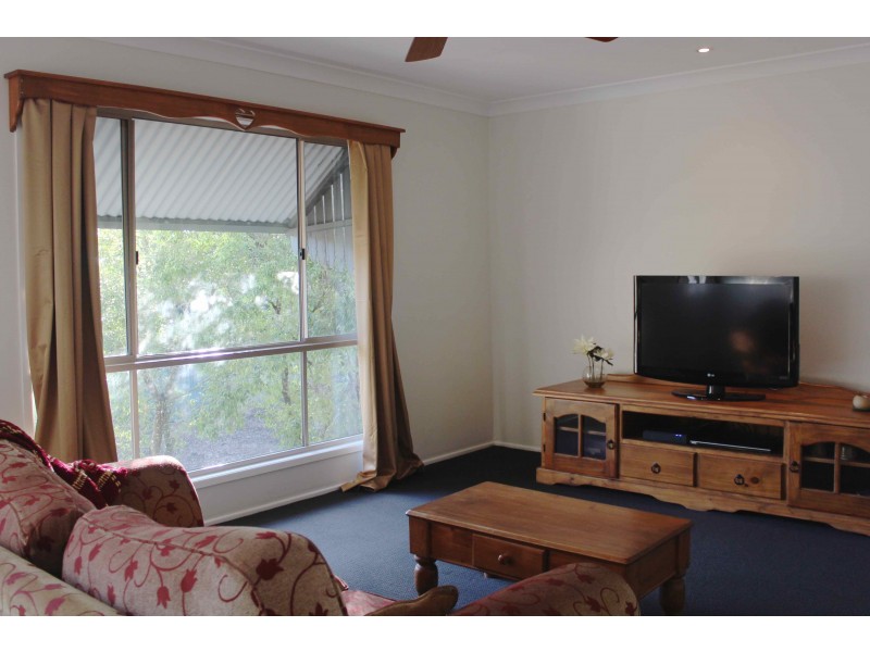 46 Yathong Court, Arana Hills QLD 4054