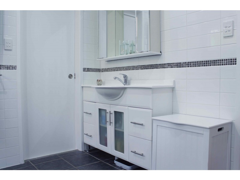 46 Yathong Court, Arana Hills QLD 4054