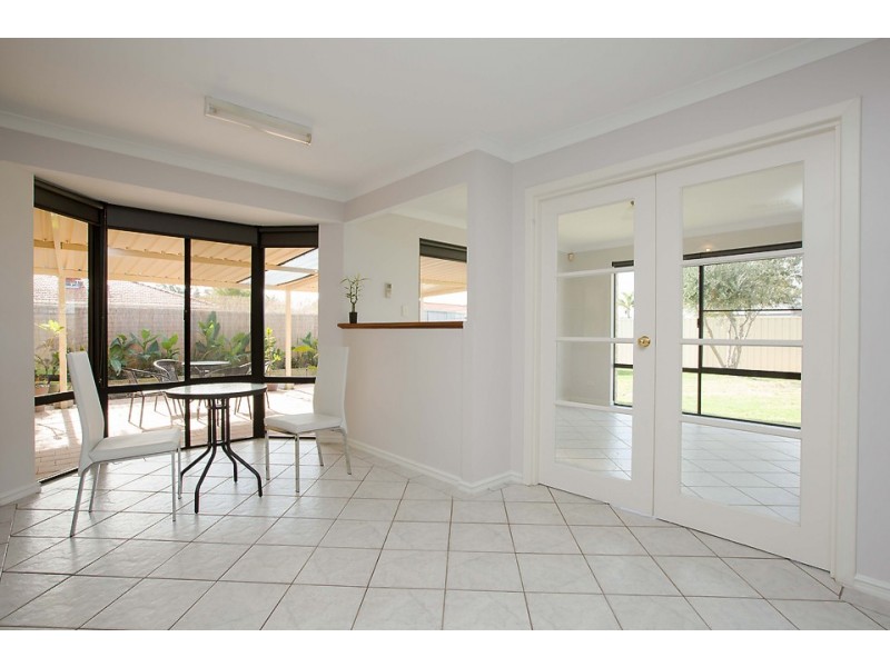 14 Foreman Drive, Usher WA 6230