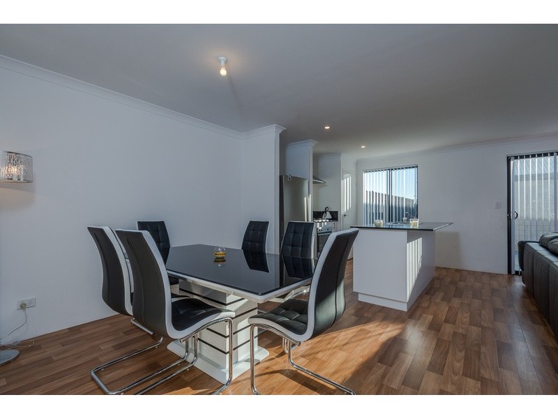 75 Greenside Dr, Yanchep WA 6035