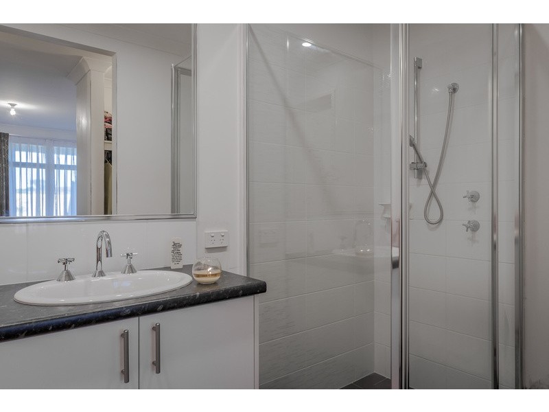 75 Greenside Dr, Yanchep WA 6035