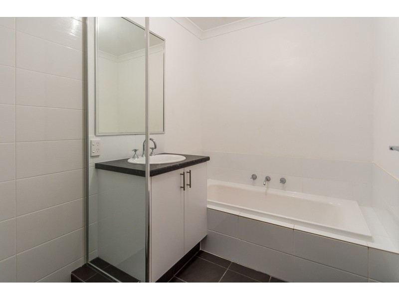 75 Greenside Dr, Yanchep WA 6035