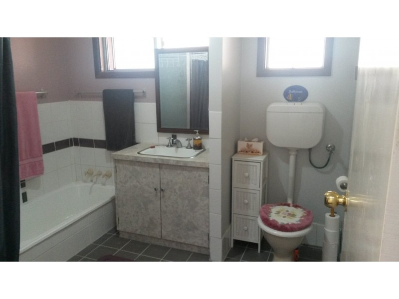 3 Scott Rd, Capel WA 6271