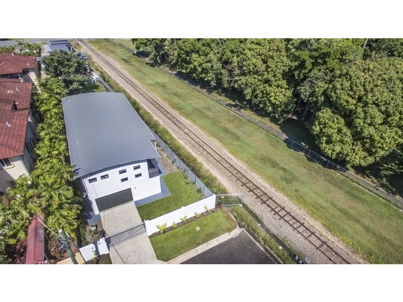 11 Gelling Street, Cairns QLD 4870