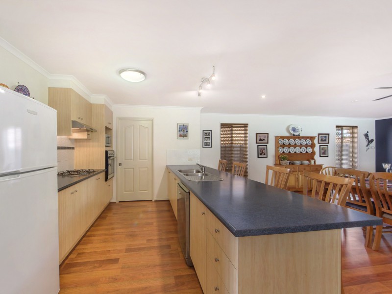 4 Heath Court, Brassall QLD 4305