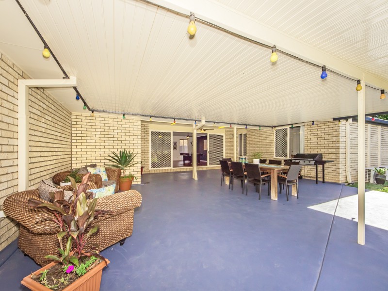 4 Heath Court, Brassall QLD 4305