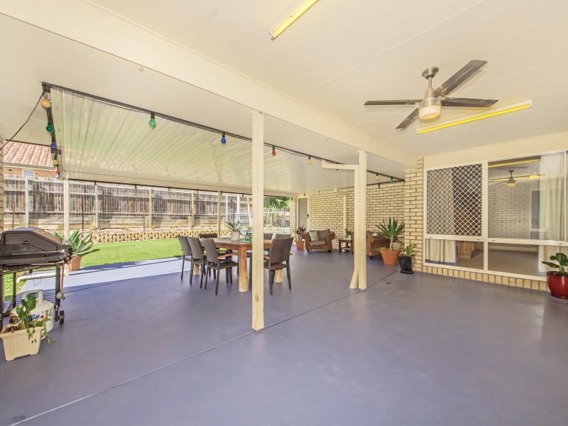 4 Heath Court, Brassall QLD 4305