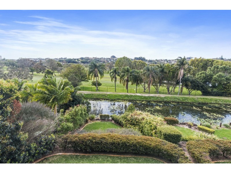 1/243 Darlington Drive, Banora Point NSW 2486