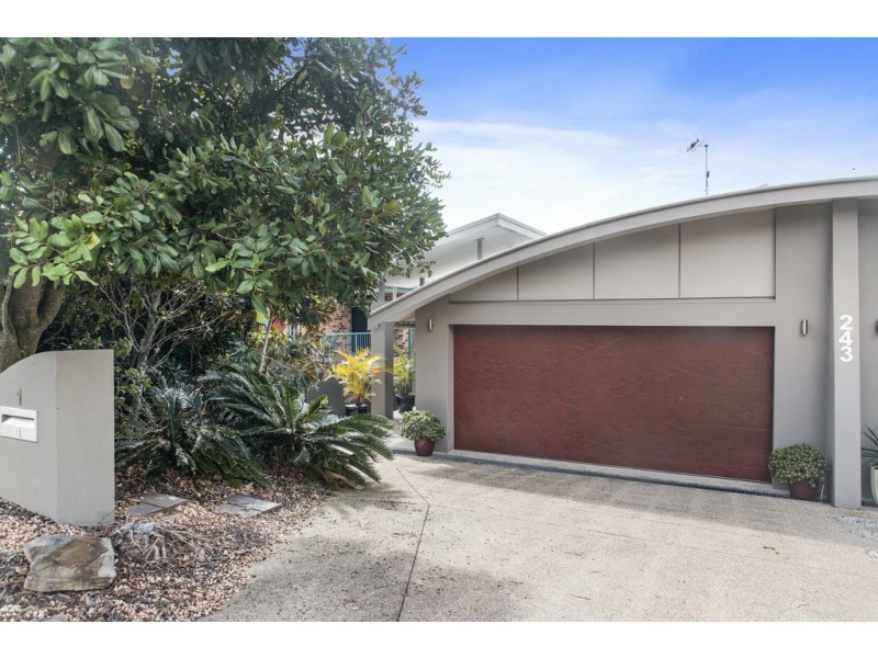 1/243 Darlington Drive, Banora Point NSW 2486