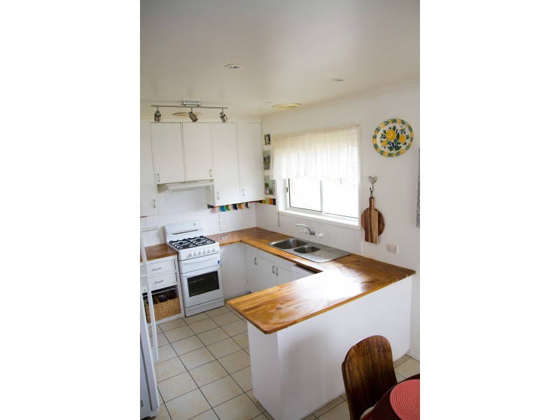 38 Pecten Ave, Warrnambool VIC 3280