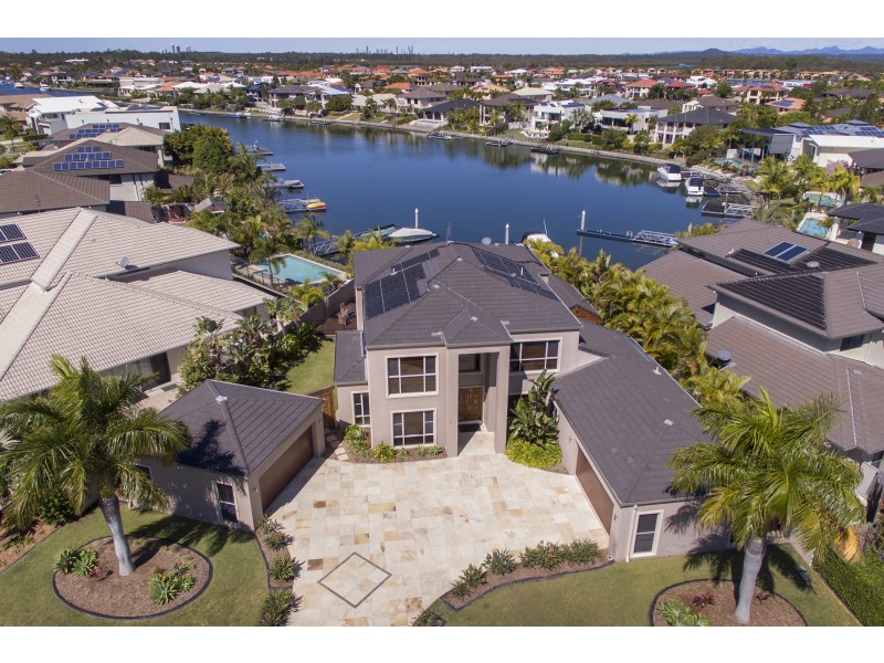 50 Calmwater Crescent, Helensvale QLD 4212