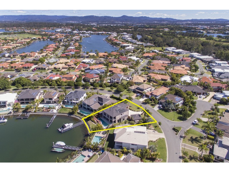 50 Calmwater Crescent, Helensvale QLD 4212