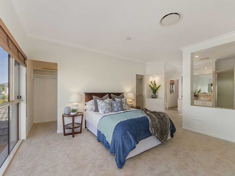 50 Calmwater Crescent, Helensvale QLD 4212
