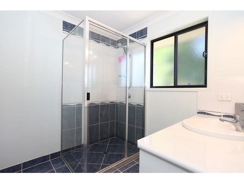 11 Polly Crescent, Richmond QLD 4740