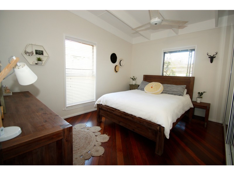 9 Hodgens Street, Caloundra QLD 4551