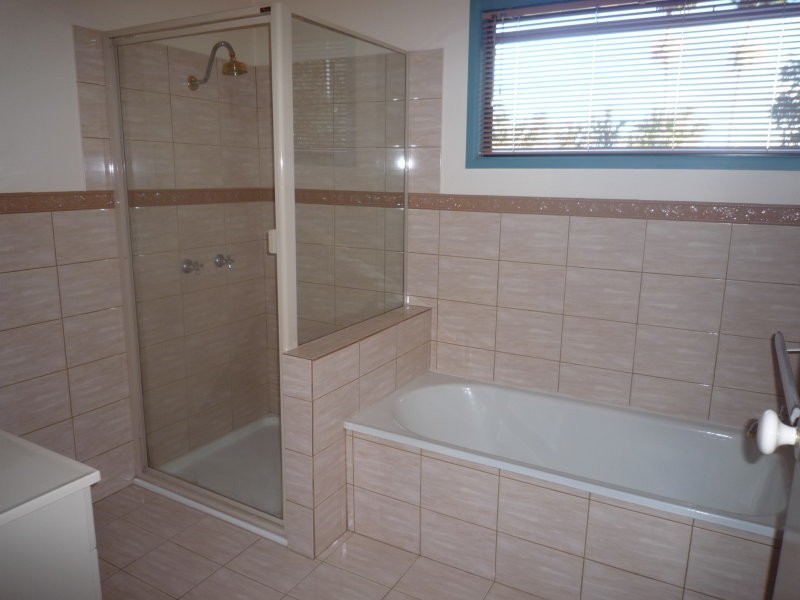 32 Howard Street, Runaway Bay QLD 4216