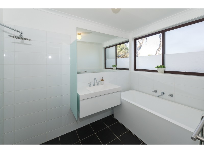 14 Garden Circle, Merimbula NSW 2548