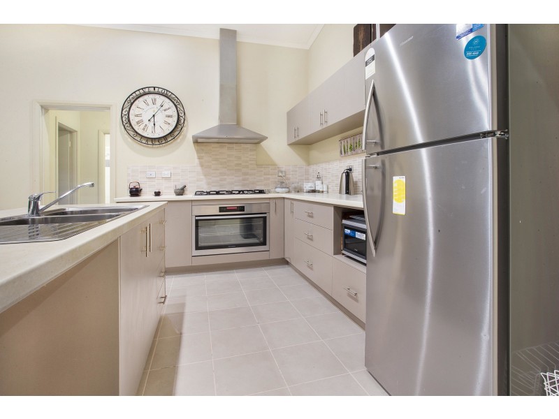 18 Brushtail St, Baynton WA 6714