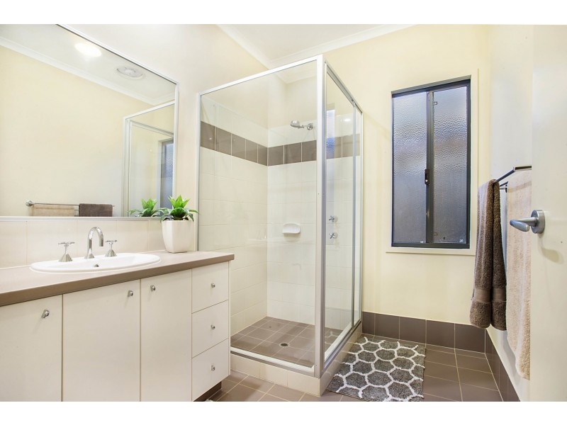 18 Brushtail St, Baynton WA 6714