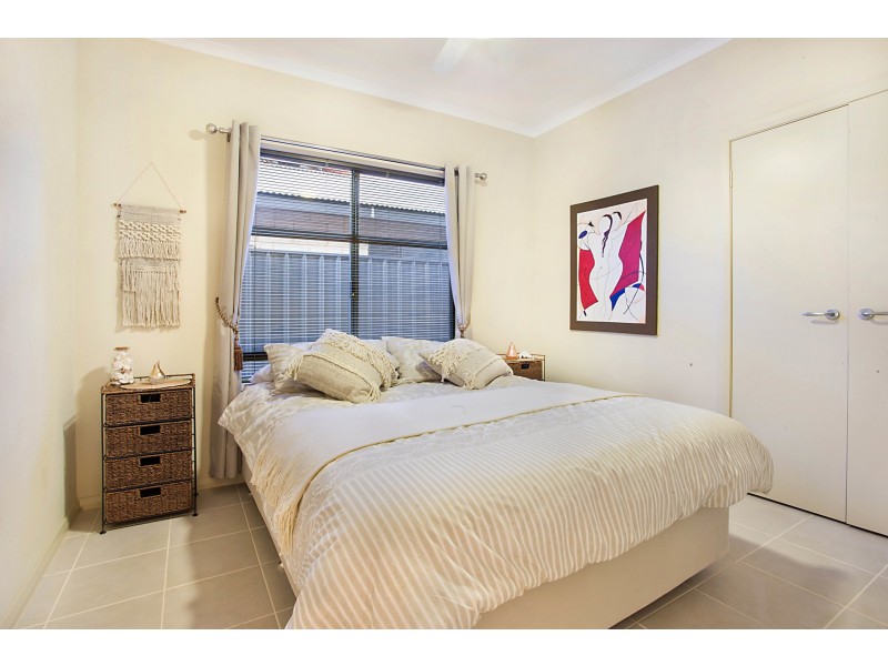 18 Brushtail St, Baynton WA 6714