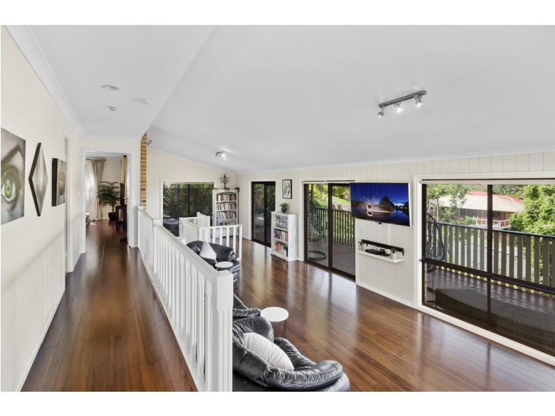 17 Mariners Crescent, Banora Point NSW 2486