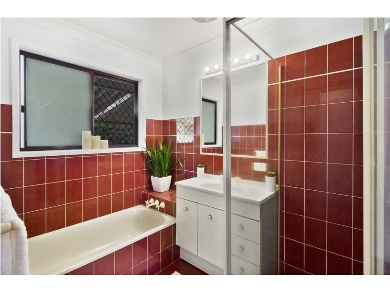 17 Mariners Crescent, Banora Point NSW 2486