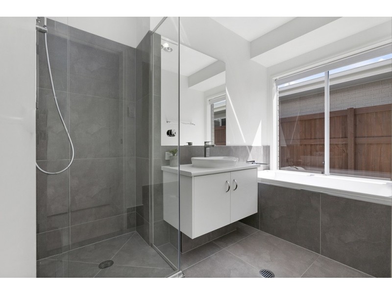 3 Mint Street, Caloundra West QLD 4551
