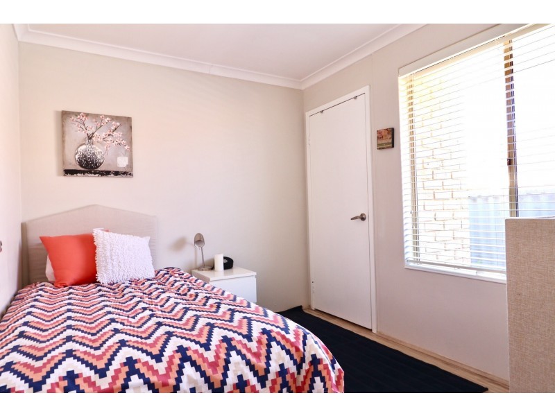 7 Begonia Close, Yangebup WA 6164