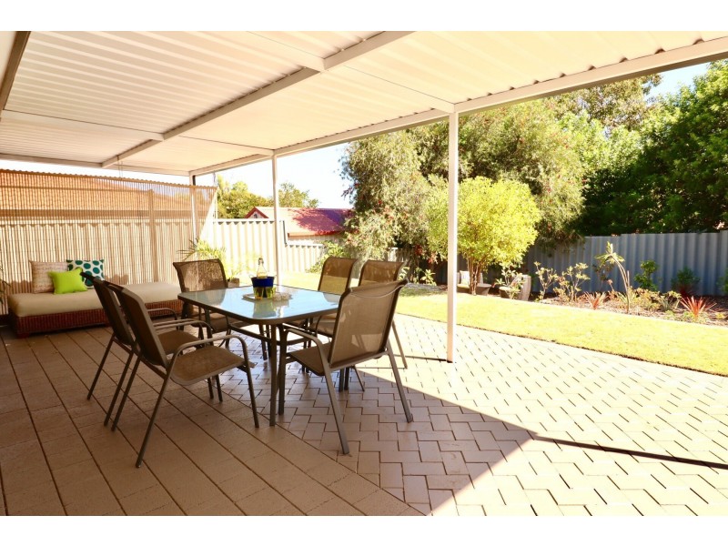 7 Begonia Close, Yangebup WA 6164