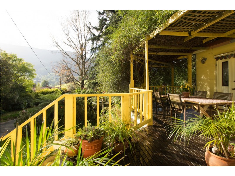 36 Giffords Road, Warburton VIC 3799