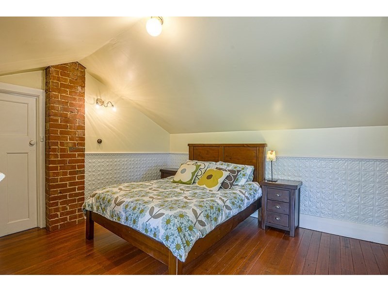 7 Brooke Street, Woodend VIC 3442