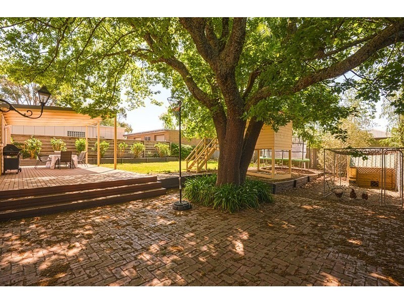 7 Brooke Street, Woodend VIC 3442