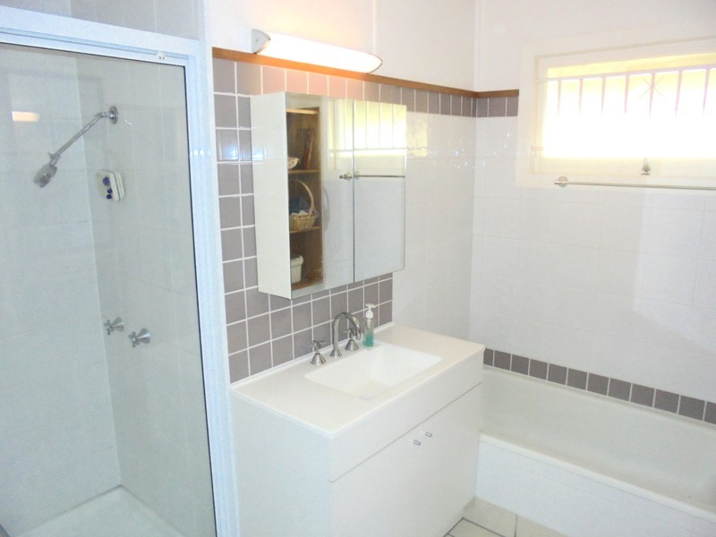 119 Jerrang Street, Indooroopilly QLD 4068