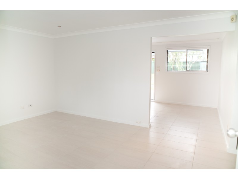 8  PATRICK STREET, Bateau Bay NSW 2261