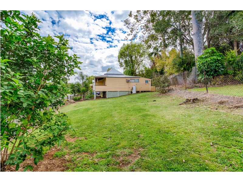 26 Crown Rd, Gympie QLD 4570