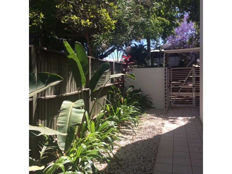 4/46 Prince Edward Parade, Redcliffe QLD 4020