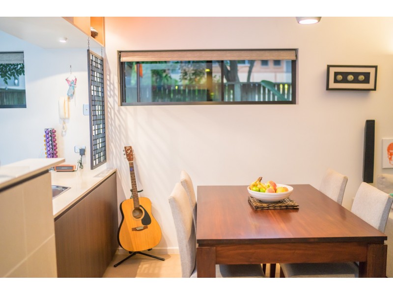 4/46 Prince Edward Parade, Redcliffe QLD 4020