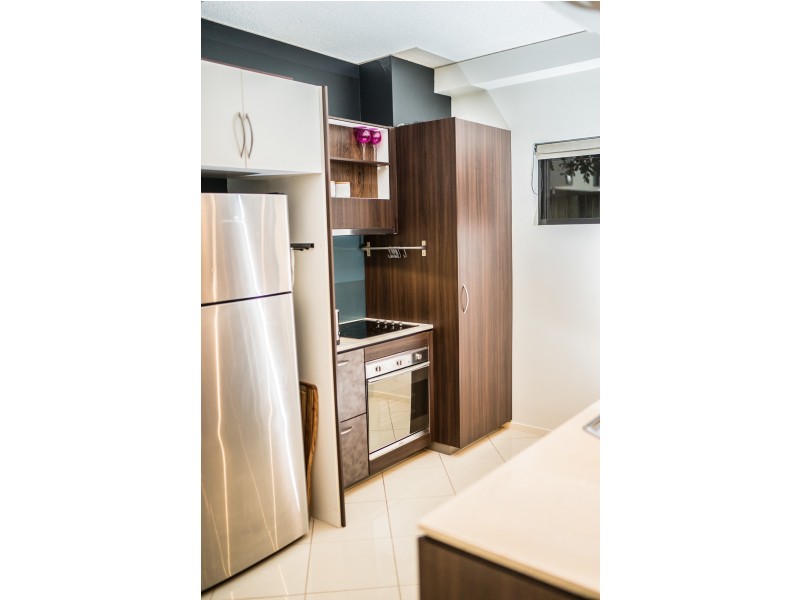 4/46 Prince Edward Parade, Redcliffe QLD 4020