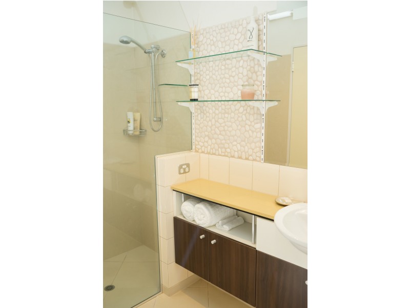 4/46 Prince Edward Parade, Redcliffe QLD 4020