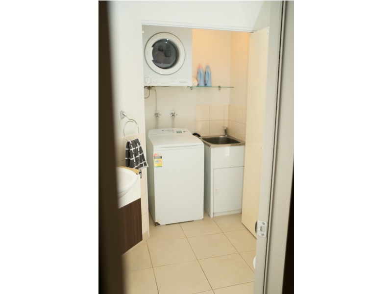 4/46 Prince Edward Parade, Redcliffe QLD 4020