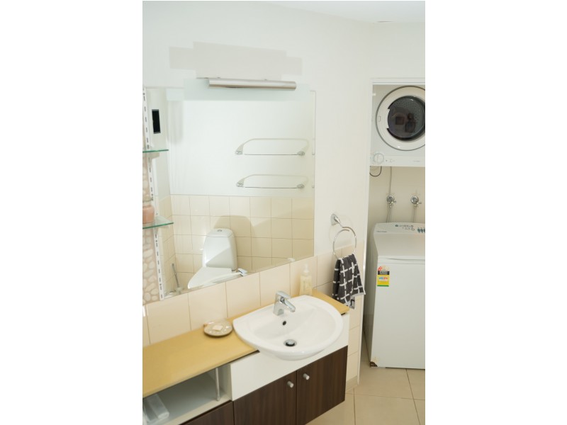 4/46 Prince Edward Parade, Redcliffe QLD 4020